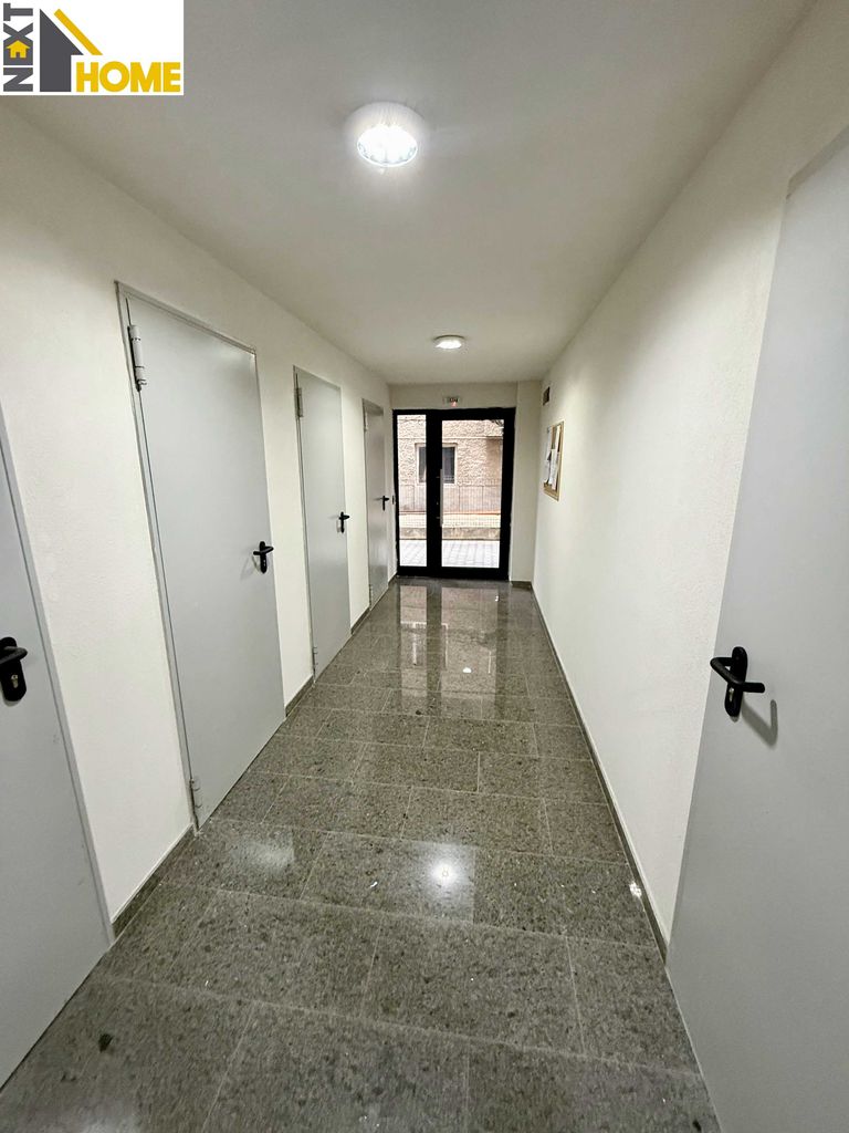 Продава се Тристаен апартамент в Асеновград - 79 кв.м за 1203 €/кв.м - Снимка #12