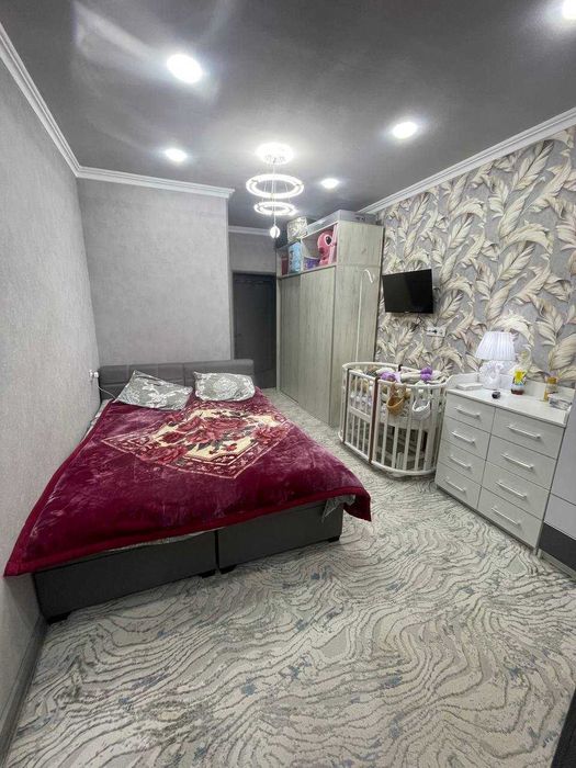 Ijara kvartira 90 kv.m 3 xona 2 ta sanuzel