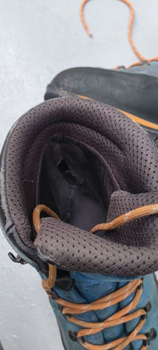 Vând bocanci de iarnă Simond