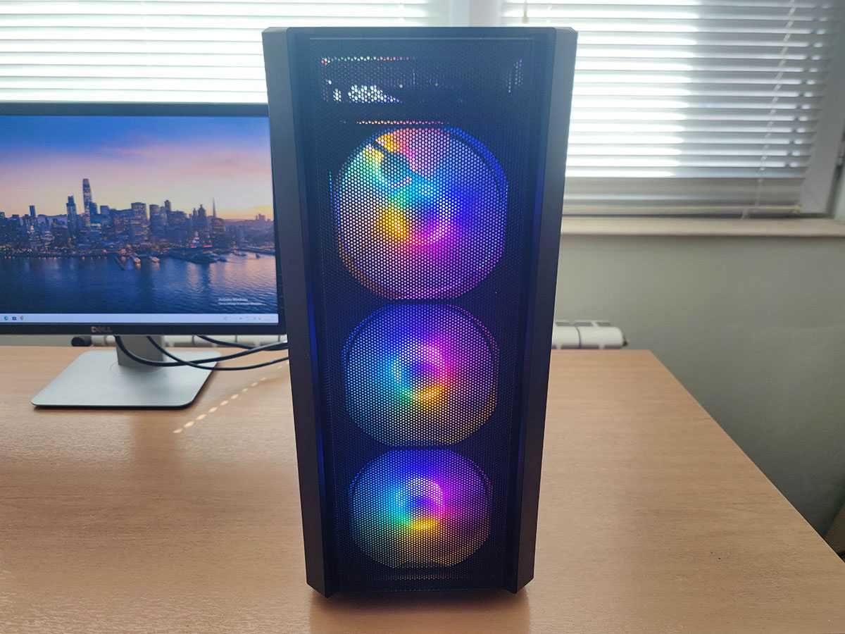 Геймърски компютър, Rx6600xt, Ryzen 5500, 32gb ram, 1tb nvme ssd