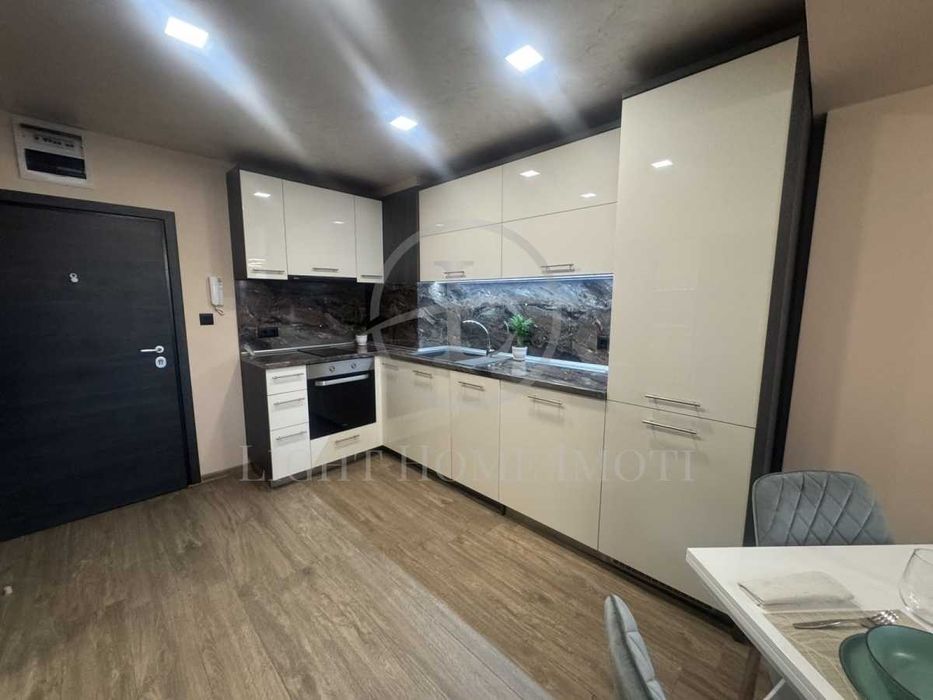 Продава се Двустаен апартамент в Пловдив, Център - 63 кв.м за 2445 €/кв.м - Снимка #3