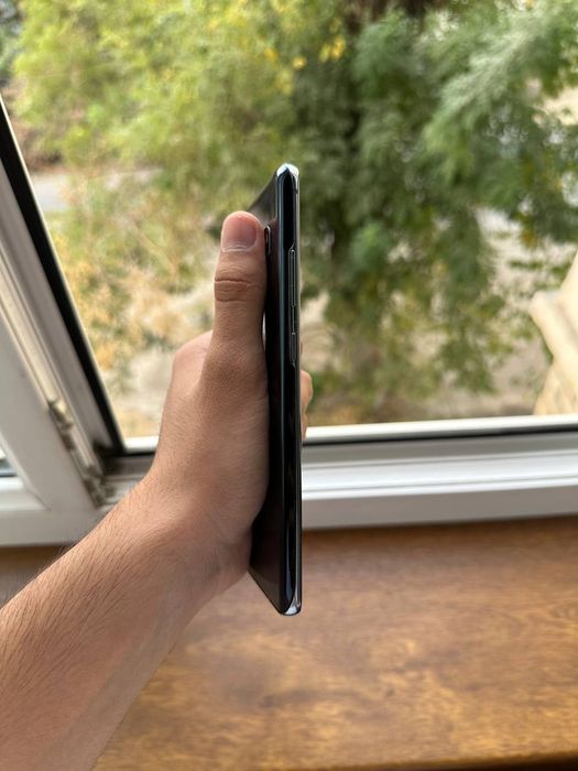 Samsung Galaxy S10 5G 256 Gb holati zor