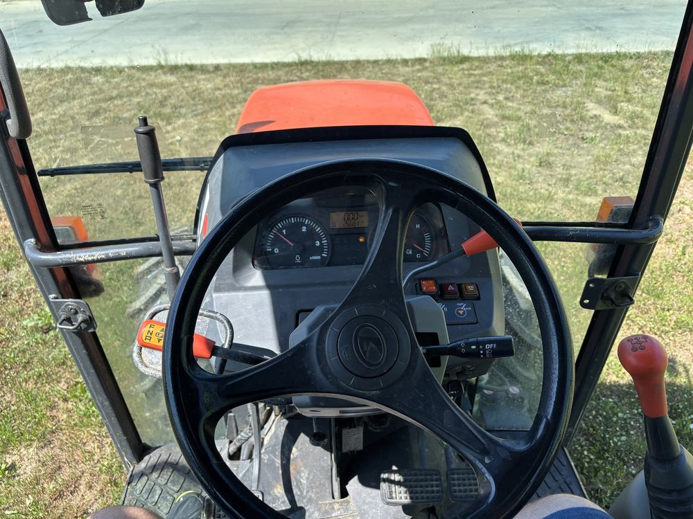 Kubota M9540 Narrow