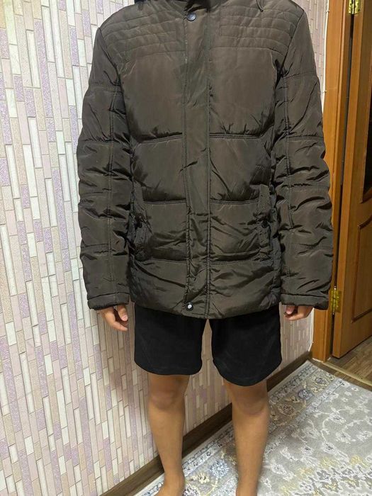 Продам зимнюю мужскую (подростковую) куртку