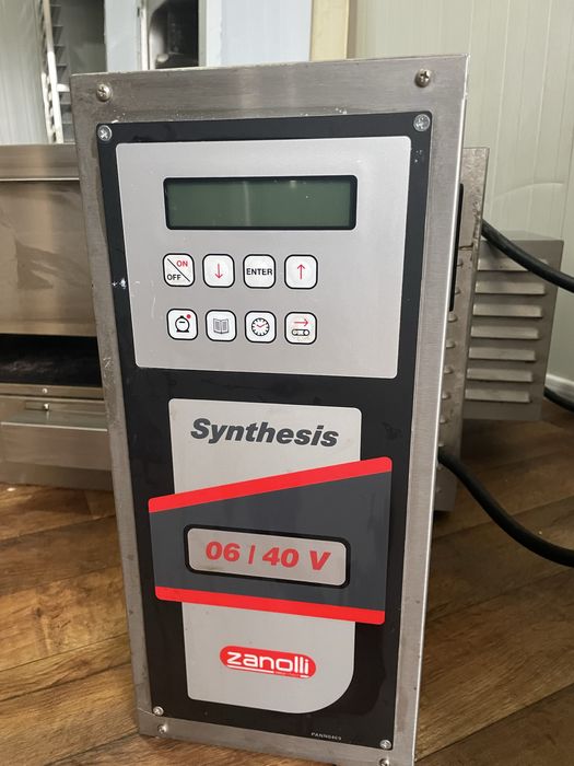 Cuptor pizza/covrigi Zanolli Synthesis 06/40 380 v, NOU - GARANTIE