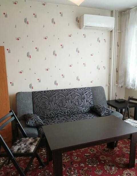 Дава се под наем Едностаен апартамент в София, Студентски град - 50 кв.м за 349 € - Снимка #1