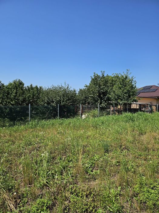 Aroneanu central - Teren 1000mp intravilan