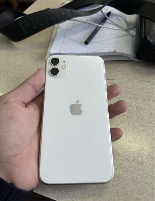 Продам Iphone 11