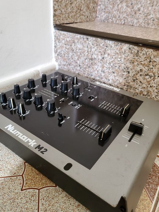 Mixer Numark M2.