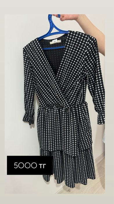 Продам платье 6000 тг