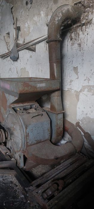 Промышленная дробилка