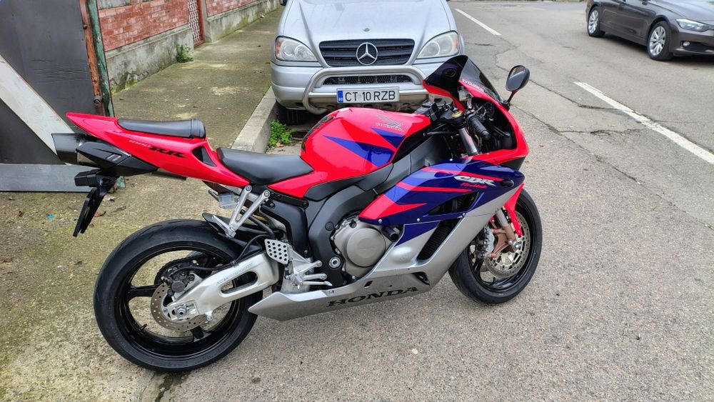 Honda cbr 1000 rr