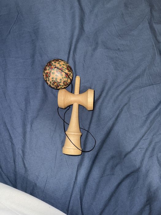 Kendama krom naked pelle