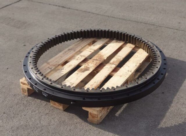 coroana de rotire jcb js 350