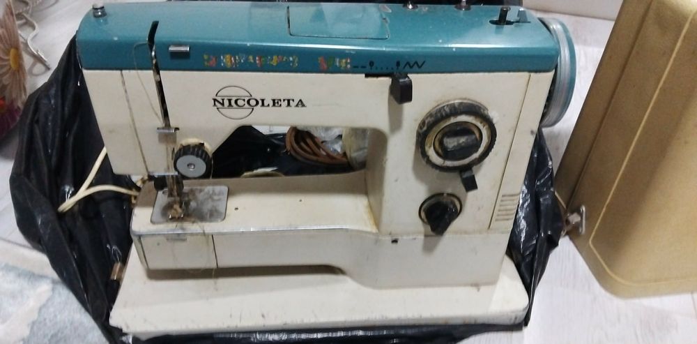 Mașina de cusut nefuncionala