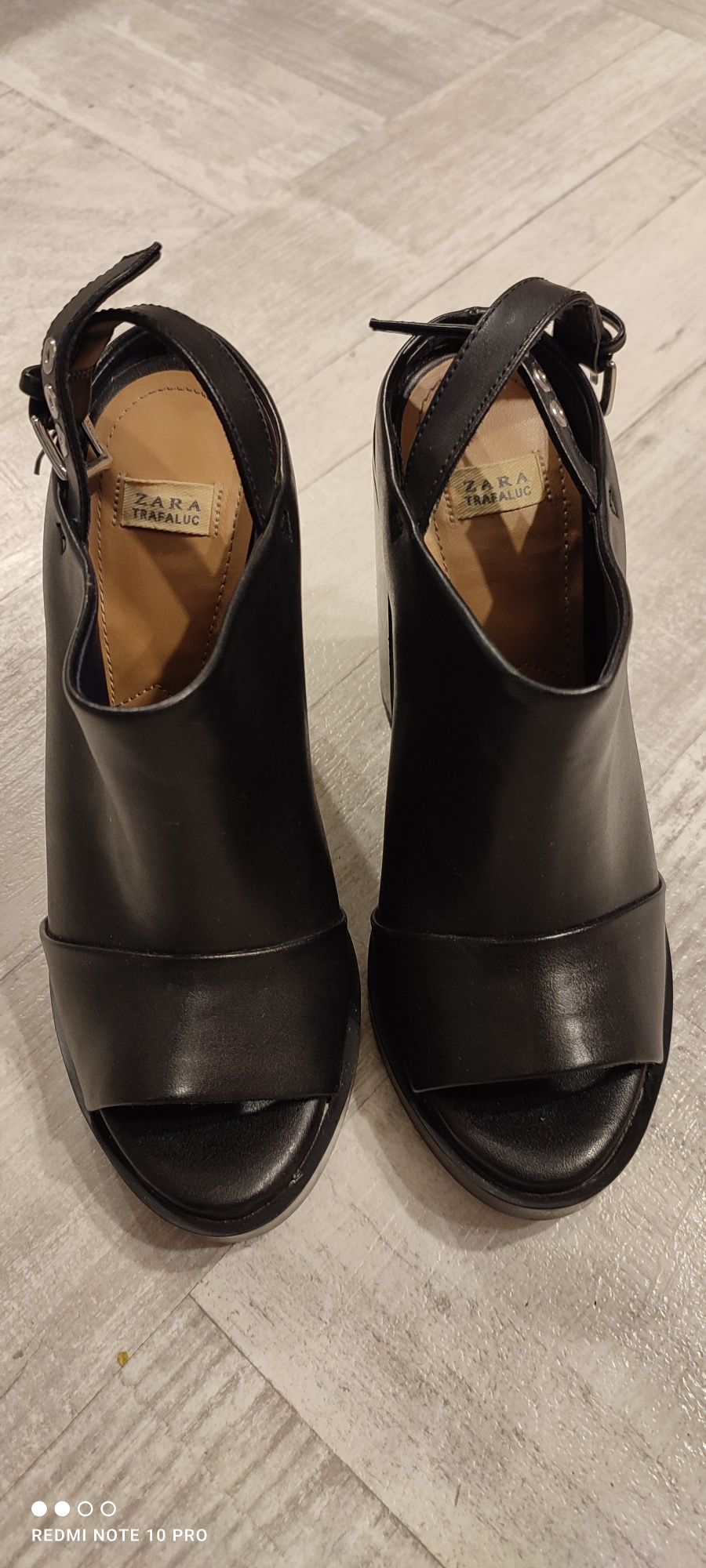 Sandale Zara Trafaluc