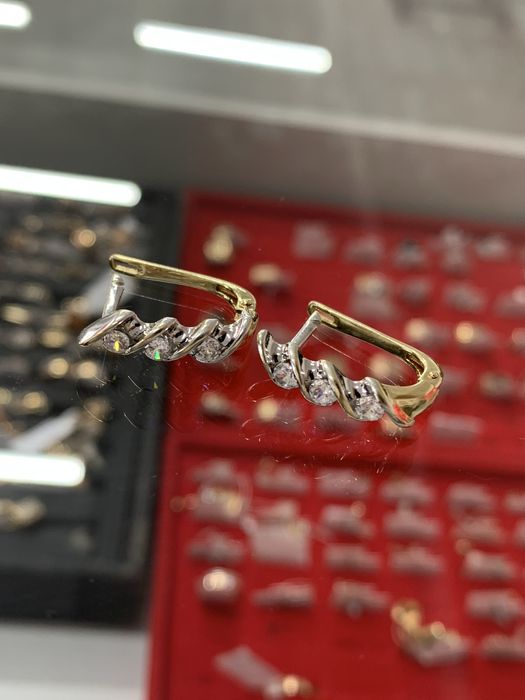 Золото серьги ЖанТаС ломбард г.Астана