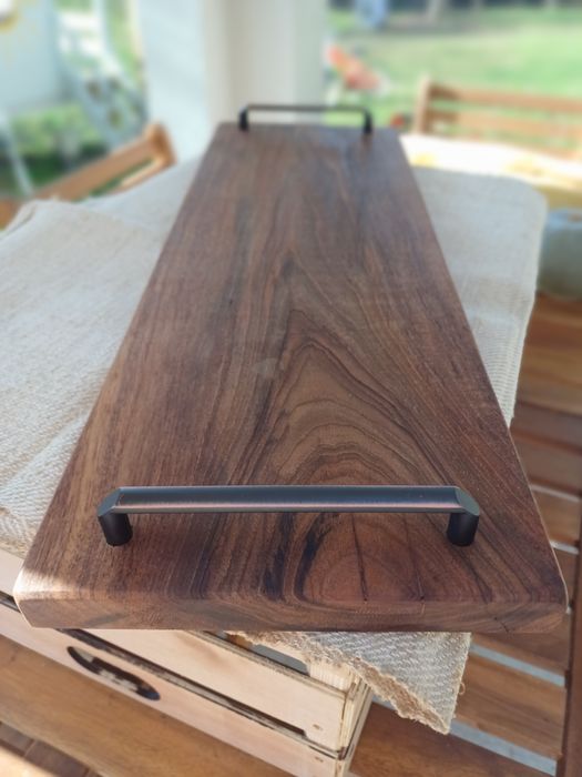 Platou servire hand made din lemn de nuc