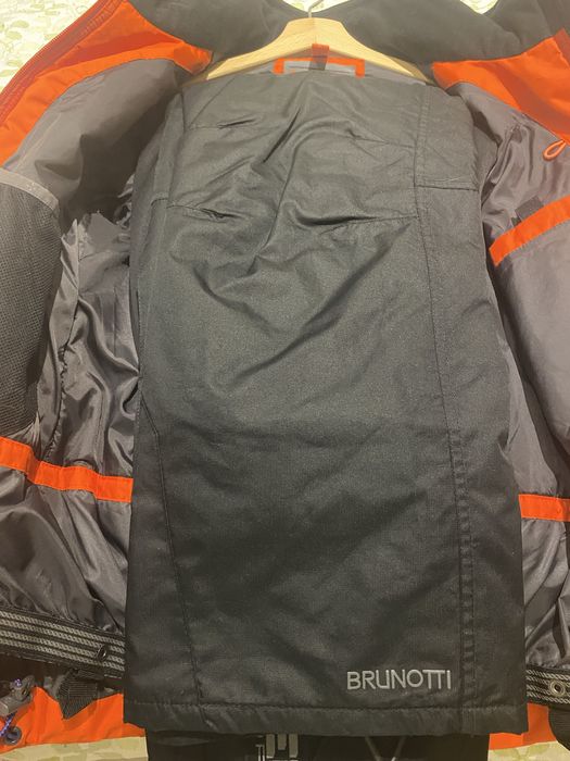 Изключително запазен ски екип Brunotti