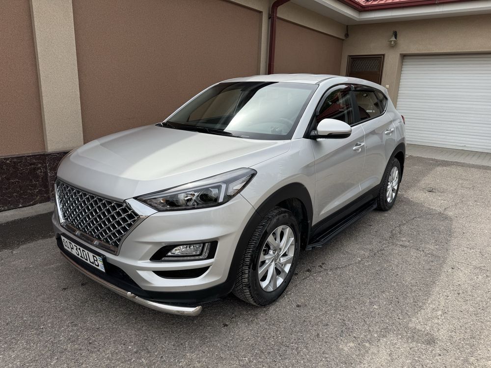 Автомобиль Hyundai Tucson