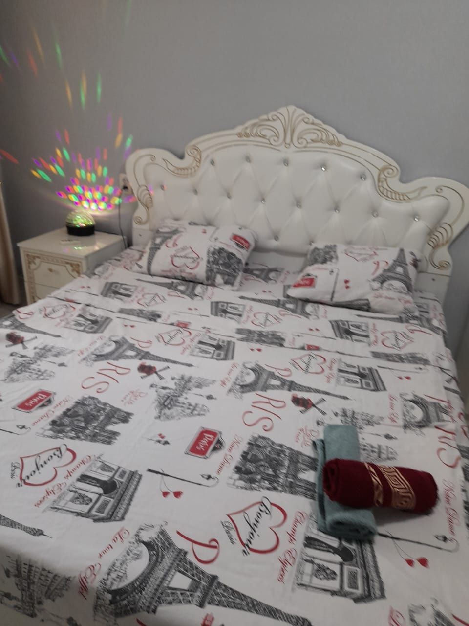 5мкр, клиника Айгерим, ,  дет.тов,