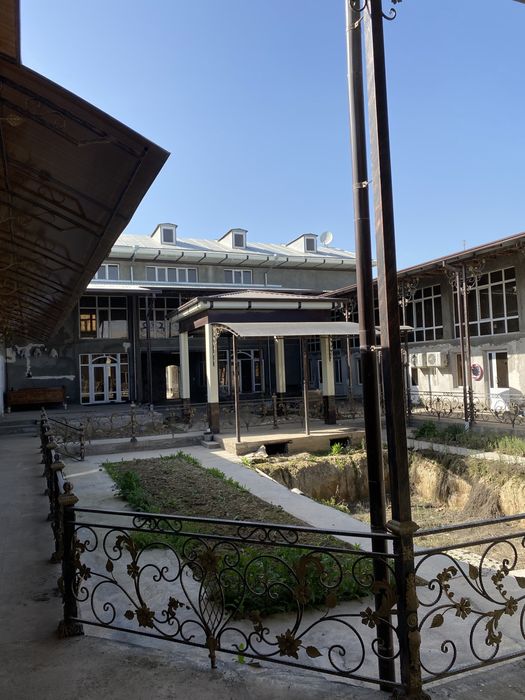 Чиназ 3-этажный дом 10 соток с ремонтом супер цена $135 000