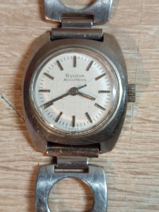 Часовник "Bulova"