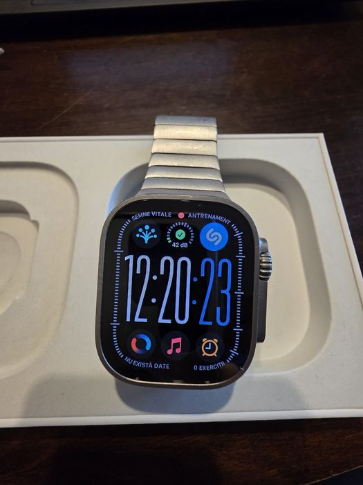 iWatch Ultra 2 stare excepțională, sănătatea bateriei 94%,.