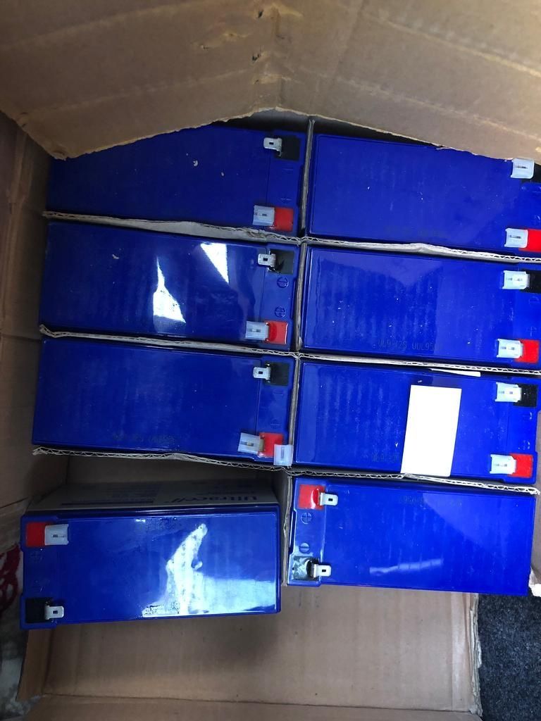 Accumulatori,baterii 12V 9Ah,navomodel ups
