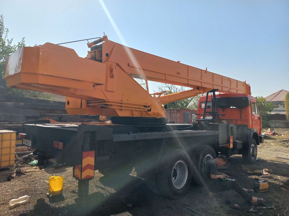 Автокран ивановец 25т