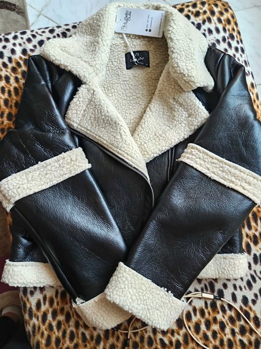 Дамско яке М размер