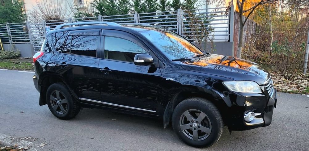 Toyota Rav-4 - Automata - 4x4 - fab 2012