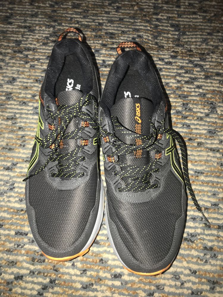 ASICS номер 45 дължина на стелките 28см