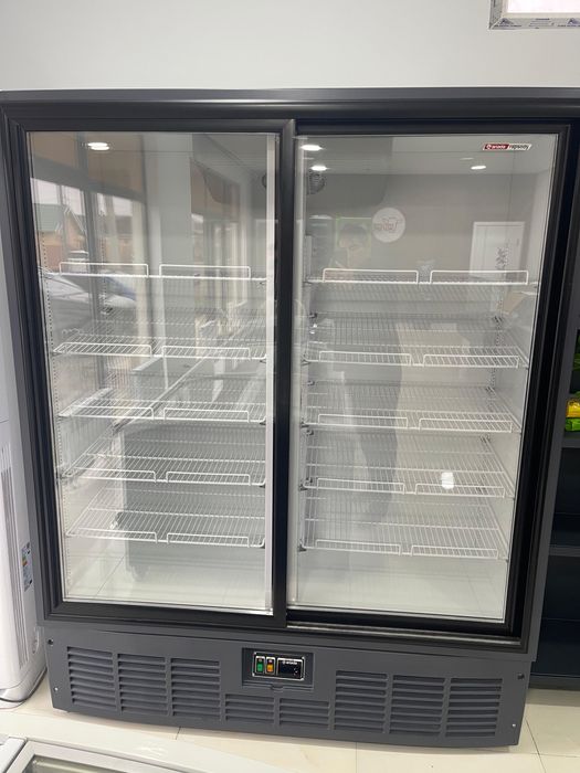 Продается холодильник Ариада 1,6м, почти новый