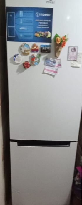 Холодильник в хорошем состоянии