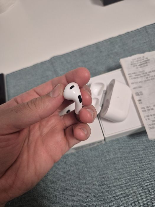 Casti AirPods 3 originale cu garantie