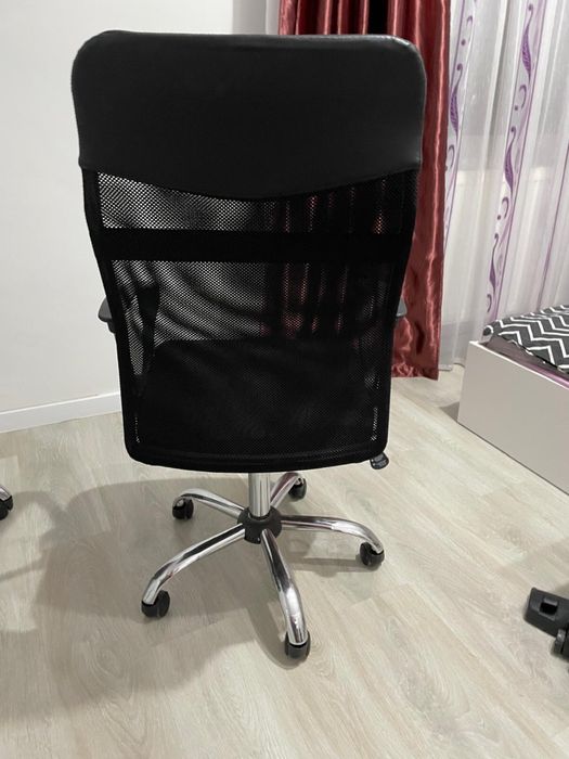 Scaun de birou ca nou