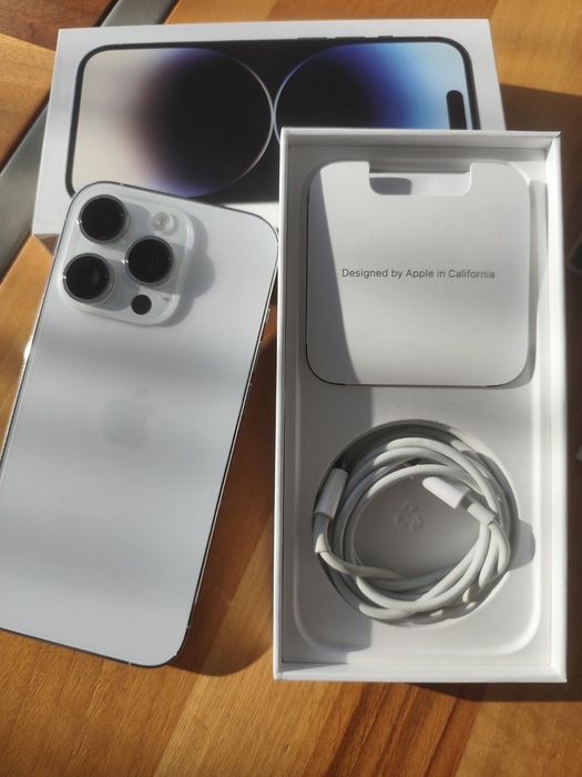 iPhone 14 Pro 128 GB + подарък 3 бр нови стъклени протектора