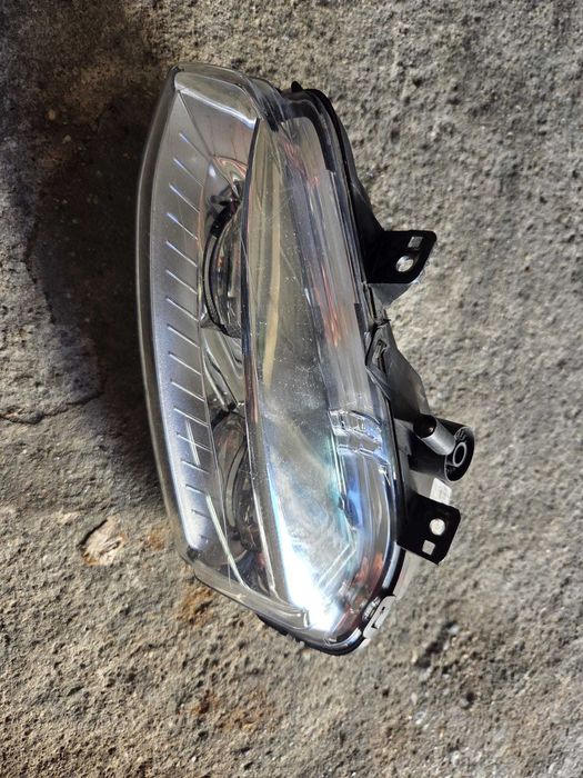 Proiector proiectoare stanga dreapta Range rover Evoque