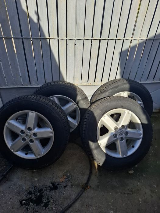 Cauciucuri noi de vanzare