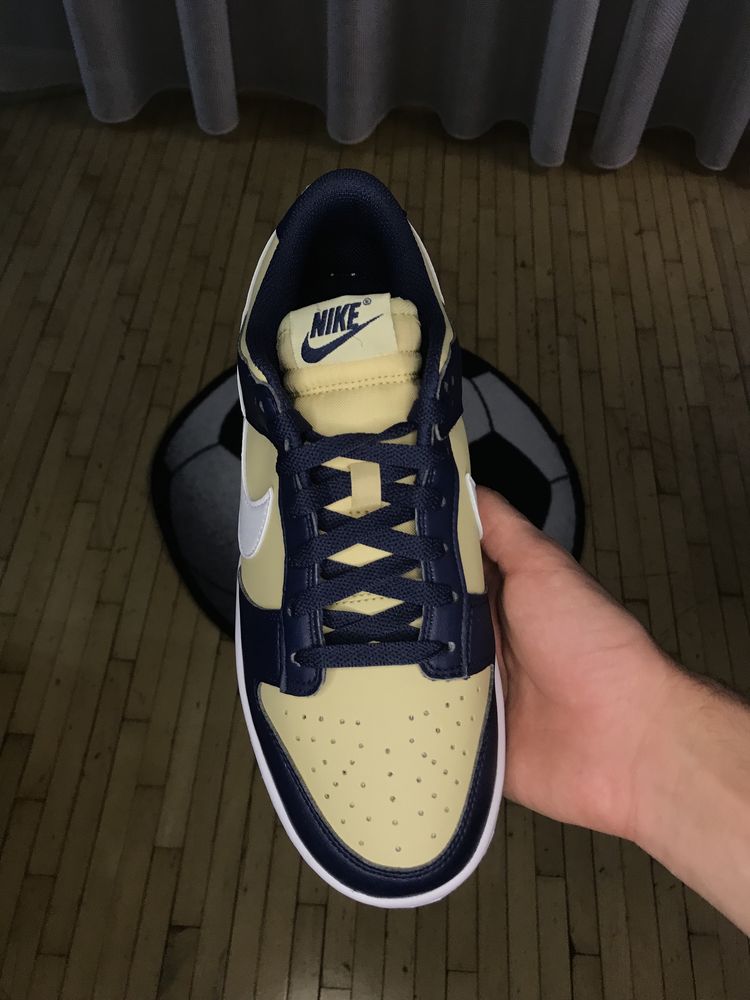 Nike Dunk Low Midnight Navy and Gold marimea 39