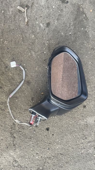 Боковой зеркало Камри 70