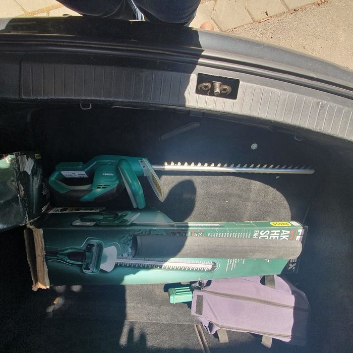 Trimmer gard viu ,cositoare gazon Ferrex