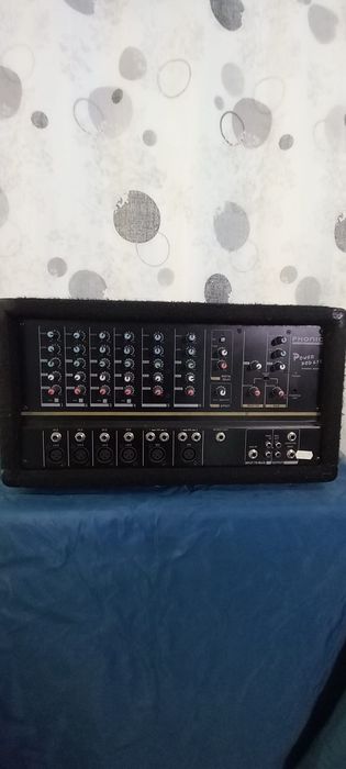 Mixer activ Phonic/ mixer amplificat