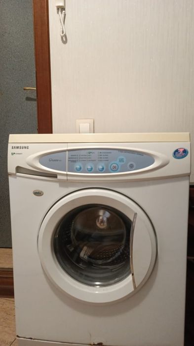Стиральная машина Samsung S621GWS — компактная, б/у, рабочая