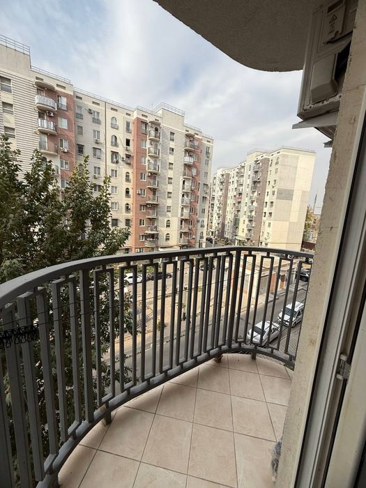 1 xonali uy sotiladi