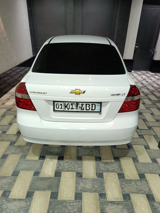 Nexia-3 mexanika 2018 sotiladi.