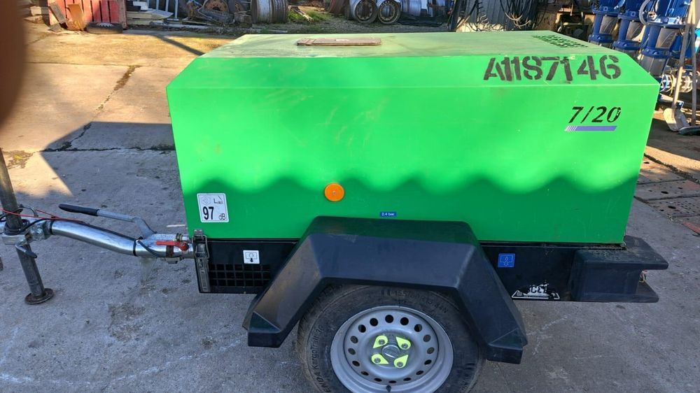 Doosan 7/20 motocompresor aer tractabil