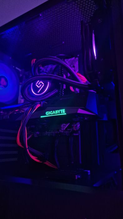 Vand PC Gaming i5 10400F | RTX 3050 8gb | 32gb DDR4 | 1TB SSD | NOU