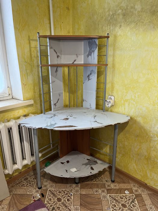 Компьютерный столик